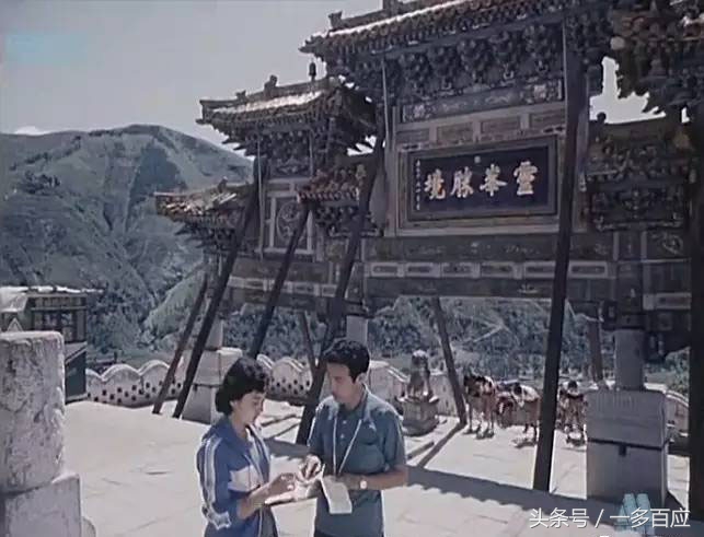 跟着山西太原第一部彩色故事片，穿越回1982年的三晋大地