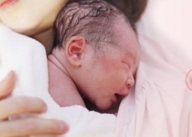 生孩子顺产内检,当接生遇到前男友