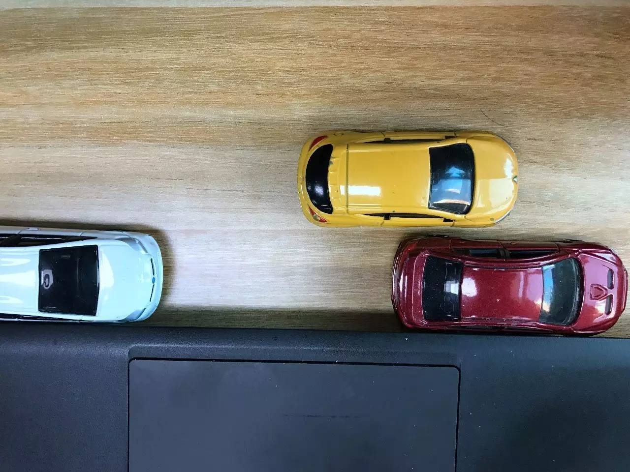 怎样平稳停入停车位,三种常见停车位的停车方法2019