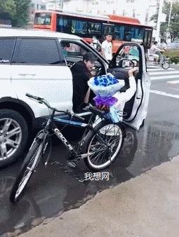 这个鬼是你生的，是我的姐！