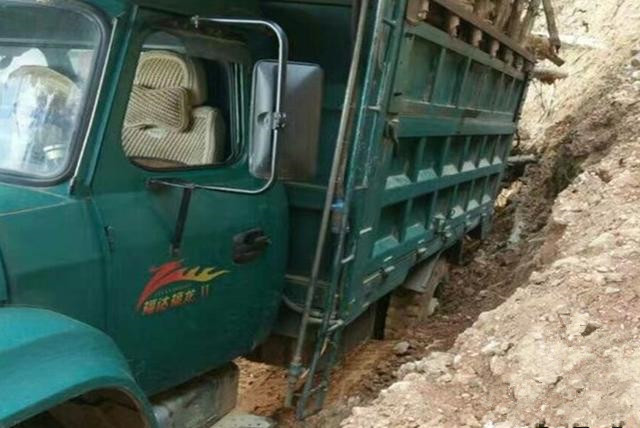 看这行驶路线,秋明山算老几?只服我广西四驱农用车!