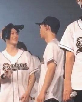 exo钟大最新视频,exo金钟大