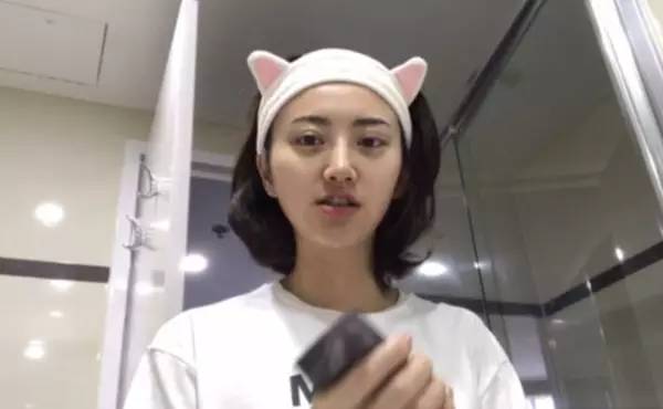 昕美妆|甜这么会洗脸也要来请教大家护肤心得了?(附景甜同款护肤品LIST)