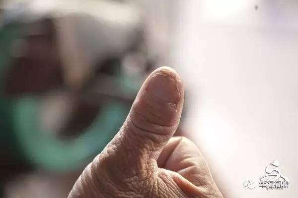 「他们的“江湖”」一位讲究的补鞋匠