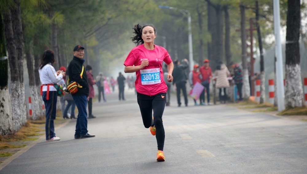 濂虫槦绮夌孩涓濆甫鍏泭鍐欑湡鍥剧墖,绮夌孩涓濆甫鍏泭2019鍥剧墖