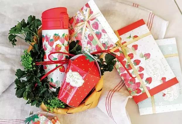 这些彩妆、饰品和衣服，给我10个男朋友都不换！