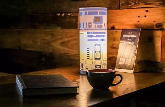 成都潮人喝什么？他们都去这些名堂多到爆的跨界咖啡馆！