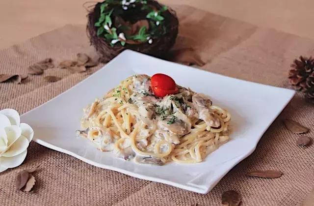 一家超级隐蔽的甜品店,一家隐藏在居民楼的日式料理