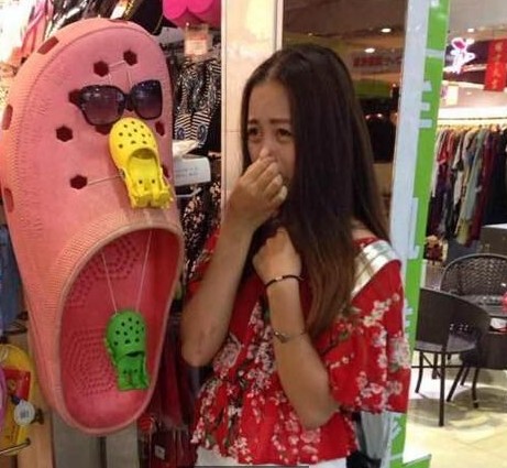 路上要是见到这么多钱，你们会怎么办？花掉还是还给人家