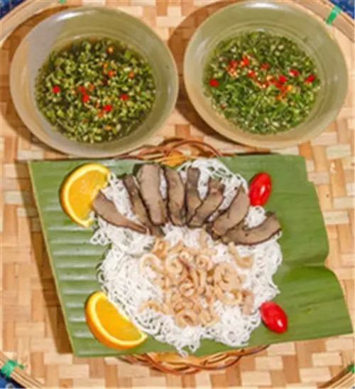 旅游攻略西双版纳美食小吃,西双版纳旅游攻略小吃