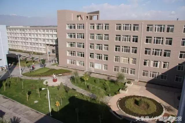 新华学院，不散的青春