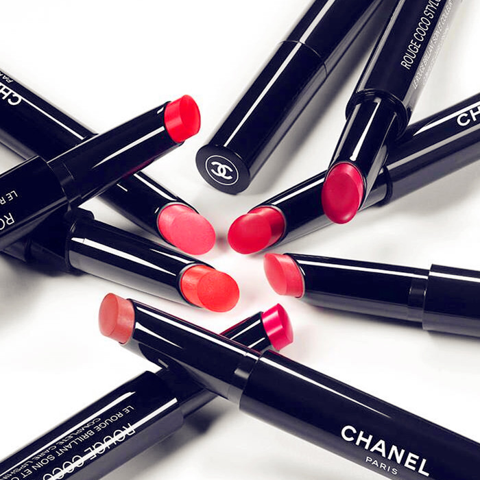 为什么涂大牌口红嘴巴起皮严重,为什么涂多贵的口红还是嘴巴起皮