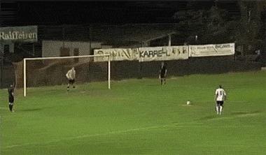 那些足坛精彩瞬间,梅西足球赛场上的搞笑瞬间