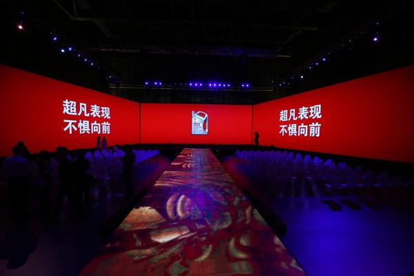 壳牌超凡喜力高效动力和城市光影,壳牌超凡喜力helixultra怎么样