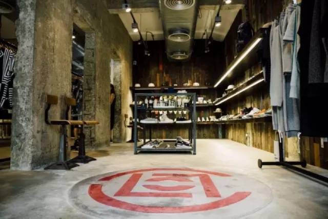 你们都在等秦舒培生孩子，而我却在关注CLOT悄悄上新