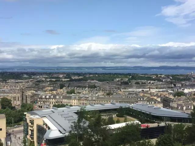 思潮英文：Yolanda访谈-做腐国旅游达人是怎样一种体验？