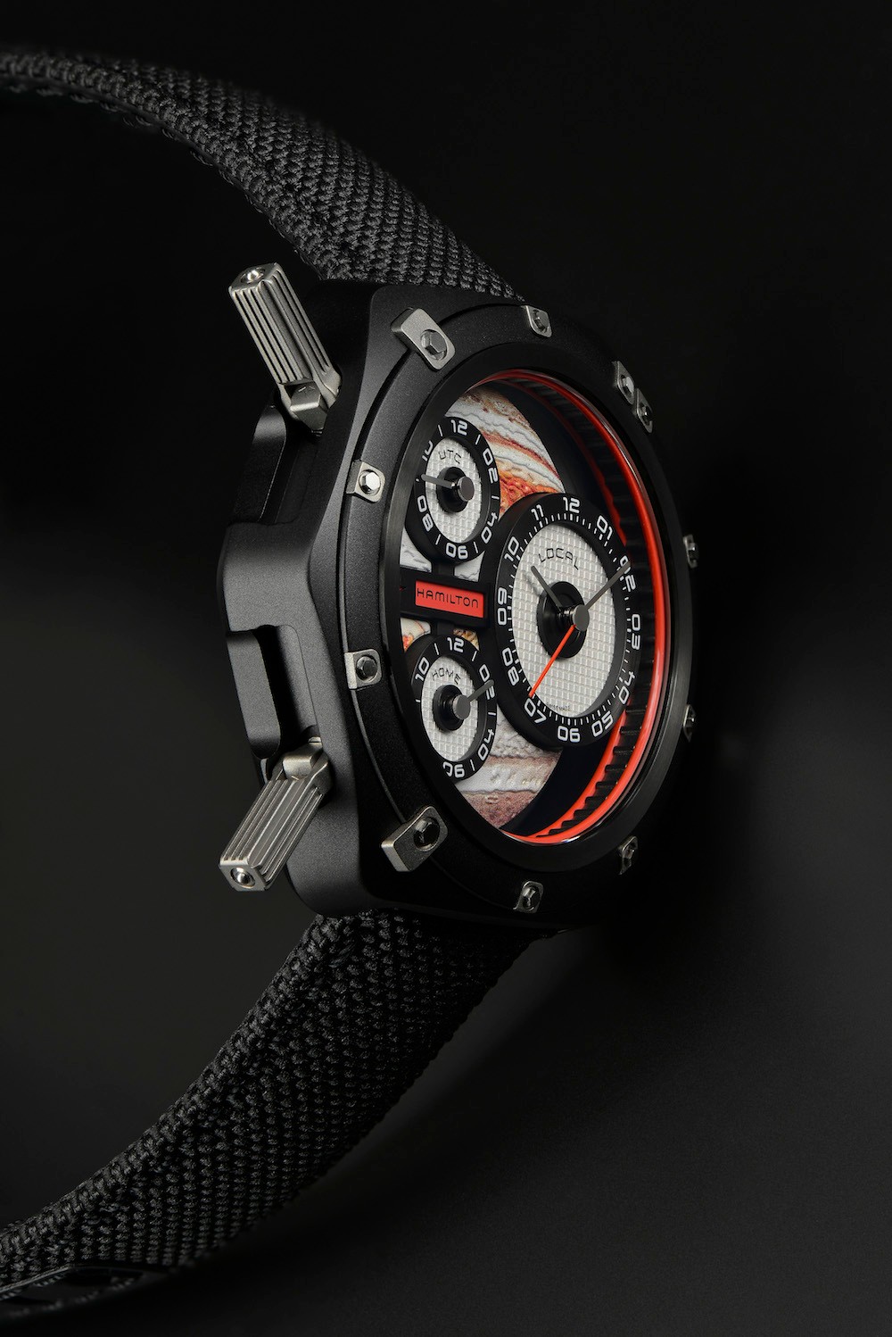 从地球步行到木星要走多少年,从地球步行到木星要多久