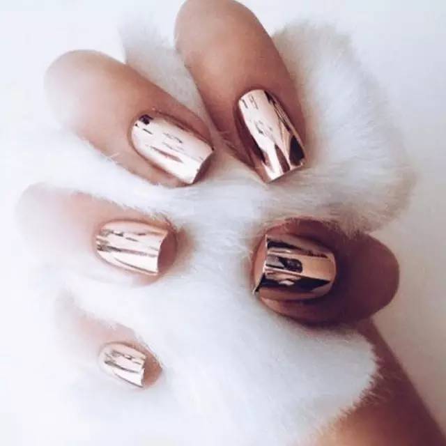 现在最流行美甲款式,2020美甲流行款式视频