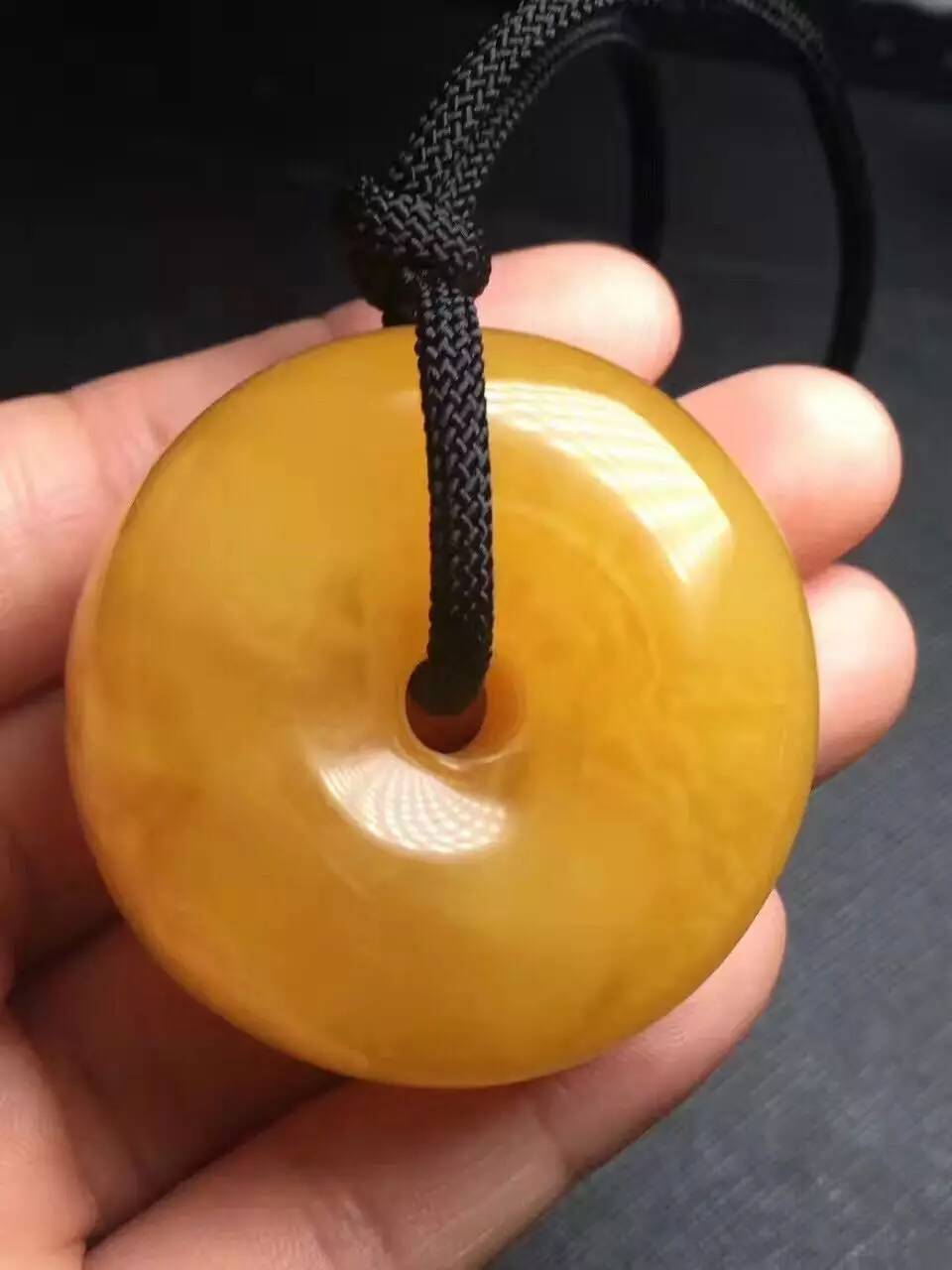 琥珀蜜蜡某宝网上便宜卖，分分钟坑你没商量……