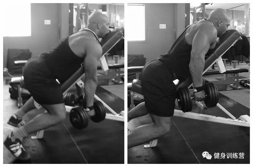 练背是手臂发力还是背发力,练背感觉手臂发力