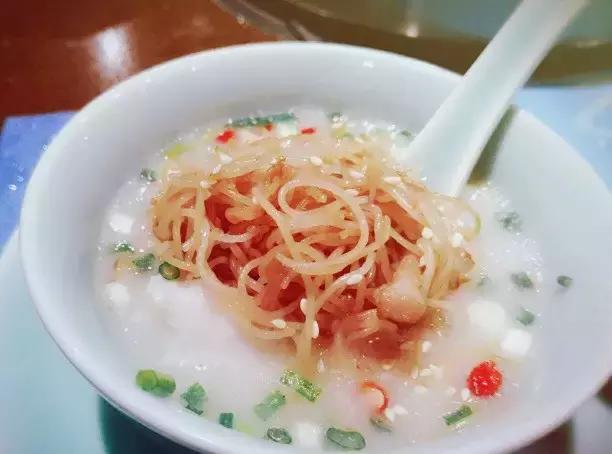 直男别再傻傻叫女朋友多喝热水了,直男们别再回复多喝热水