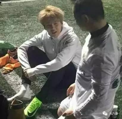 中国赢了韩国足球解说激动时刻,中国队赢韩国队球迷反应