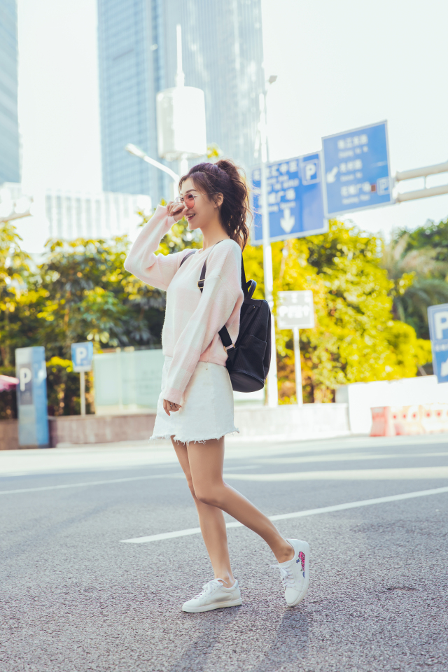 如何选择一款适合自己的小白鞋,拒绝花里胡哨的鞋子