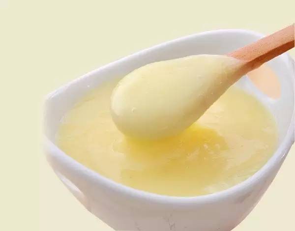 更年期女性喝同仁堂蜂王浆好吗,更年期停经了吃蜂王浆有益处