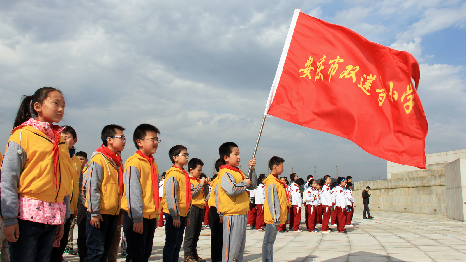 安庆革命先烈事迹,学校缅怀革命先烈新闻报道