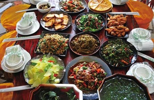 浜戝崡娉歌タ鍘跨編濂虫紓浜悧,浜戝崡绾㈡渤娉歌タ缇庡コ