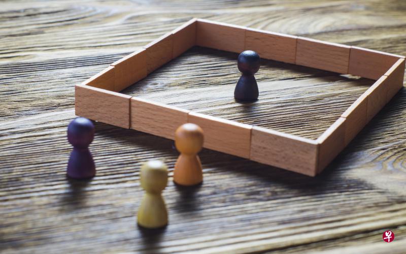 重度弱智自闭症会不会早死,自闭症孩子中度智障