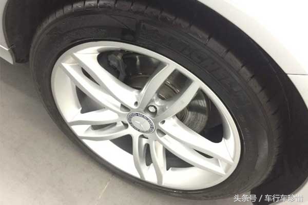 毁三观！二手五菱宏光比奔驰C还保值