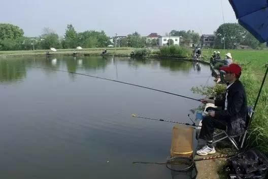 钓大鱼如何控制防止脱钩,野钓脱钩跑鱼应对办法
