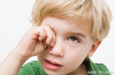 宝宝总是揉眼睛有红血丝怎么办,宝宝眼睛红血丝严重怎么办