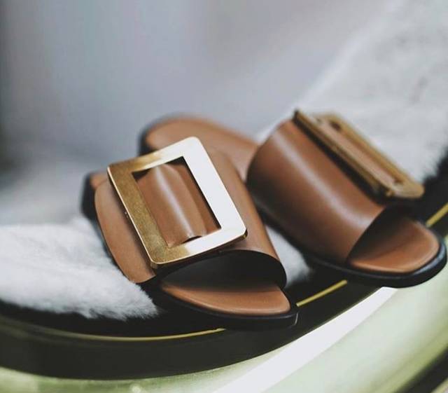 明星同款泰国品牌,女明星爱穿的泰国品牌