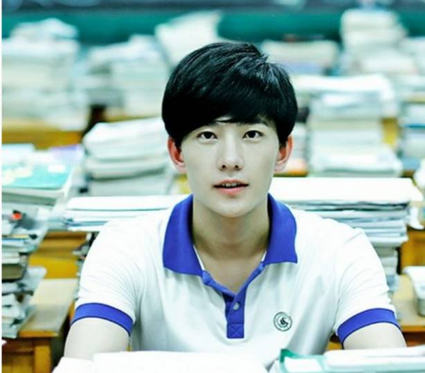 杨洋刘昊然谁演的,鹿晗刘昊然谁帅