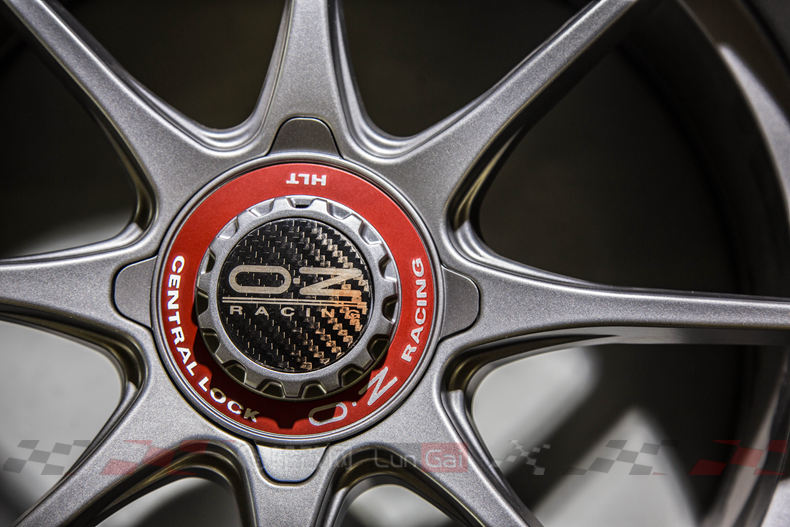 f1的设计,ozformulahlt轮毂怎么样