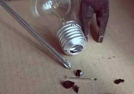 爱迪生发明电灯时，肯定想不到今天大家会这样玩丨壹起玩