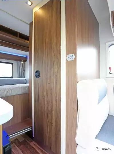 凯伦宾威大通c型房车评测,福特新世代凯伦宾威b型房车