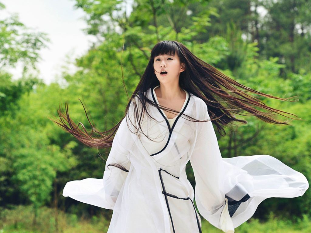 娱乐圈学历很低,但家喻户晓的明星,最后一个一天学都没上过