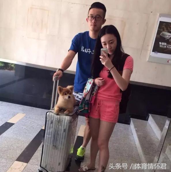 姜至鹏出轨引国外大肆报道,网友:国足低迷多年却靠这个走向世界