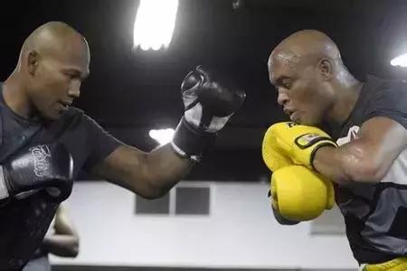 格斗沙皇菲多比赛视频,俄罗斯格斗沙皇菲多超劲爆ko集锦