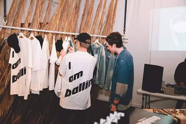 第一家supreme,supreme第一家店铺