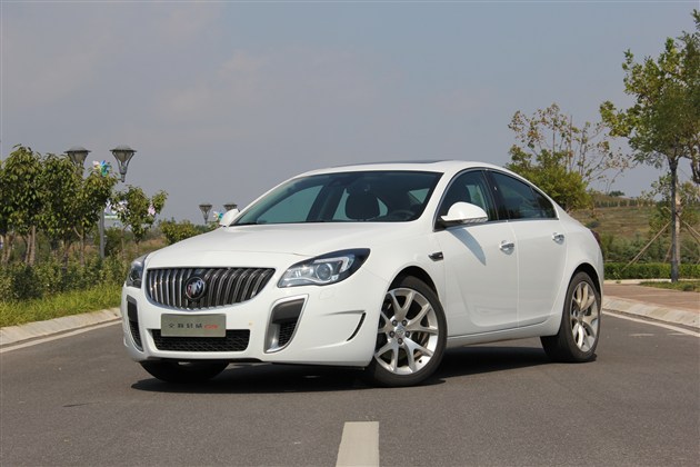 最新消息报价17.89万-29.99万元2015款别克君威