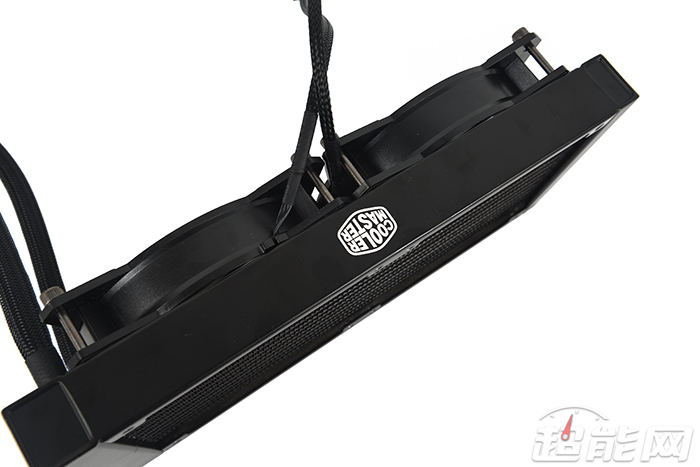 酷冷至尊MasterLiquidLite240散热器评测:初玩水冷之选