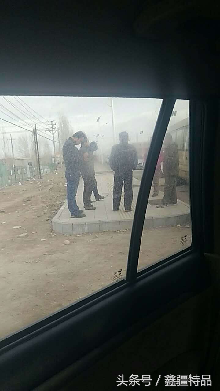 金丝玉宝石光在哪捡,捡金丝玉海蓝宝石的地方