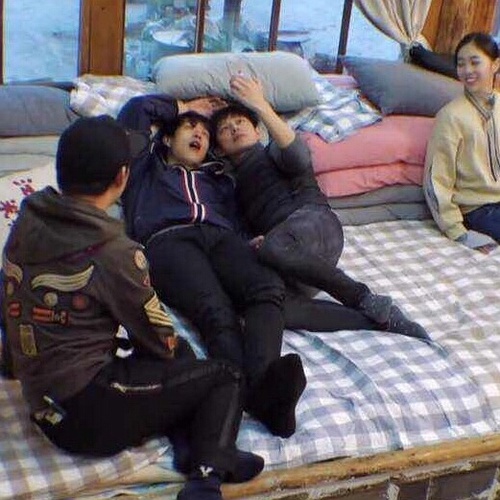 何炅和魏大勋是什么关系,何炅魏大勋在一起了吗