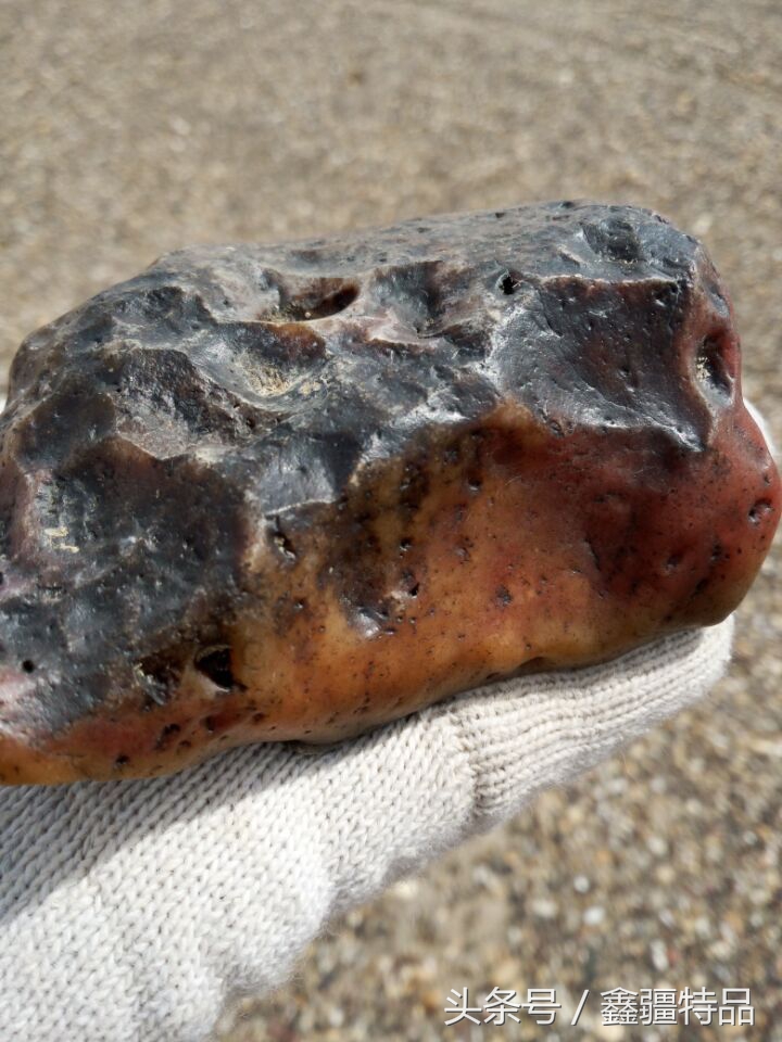 金丝玉宝石光在哪捡,捡金丝玉海蓝宝石的地方