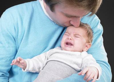 小孩第一次发烧一般在多大,宝宝第一次发烧怎么处理好得快