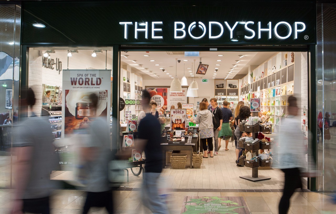 lv皮具师傅,皮具厂lv